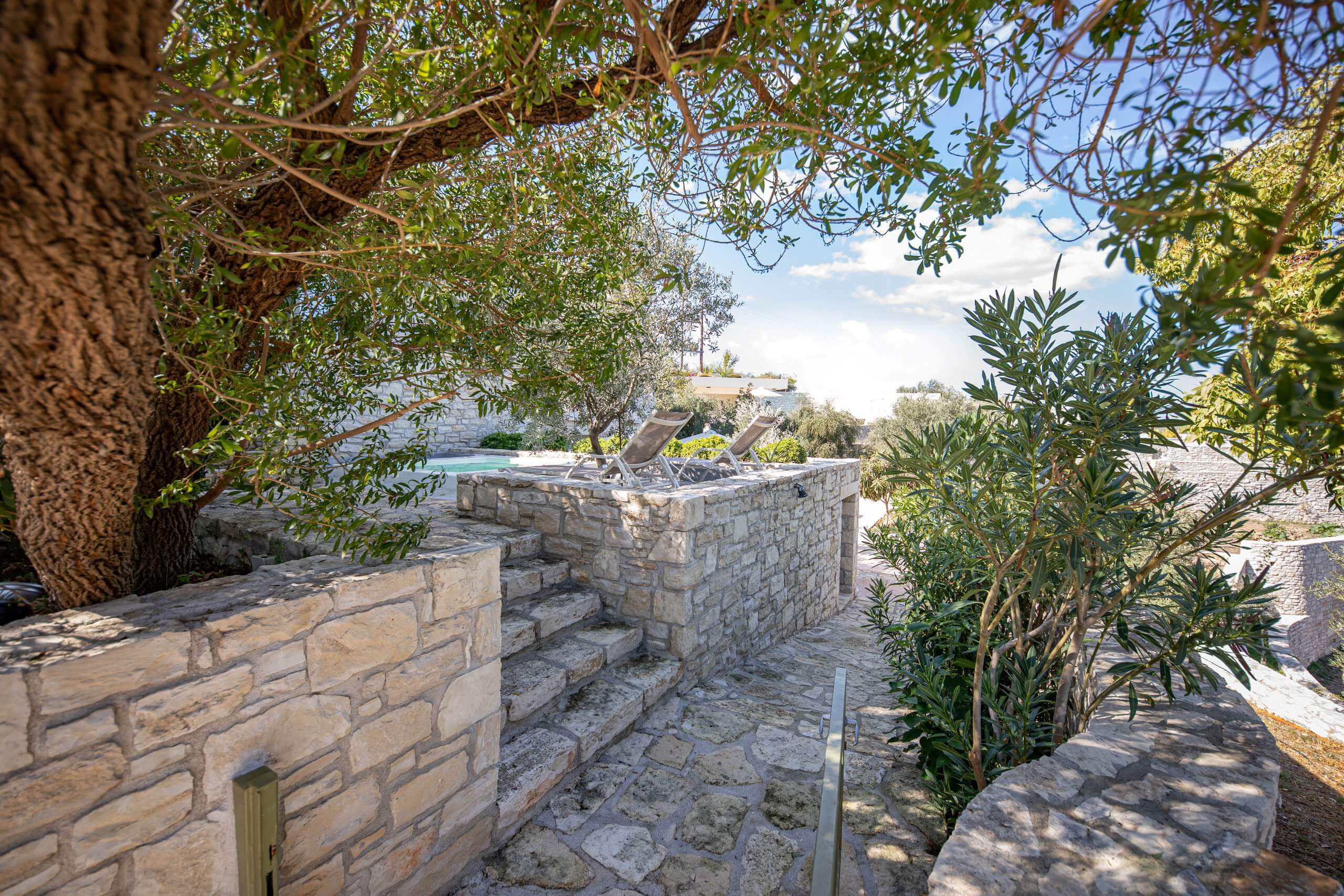 LUXURY "KONSTANTINA" - fuldt booket